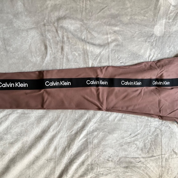 Calvin Klein 2Pcs Set - Picture 7 of 8